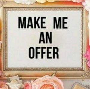 REASONABLE OFFERS ACCEPTED♡